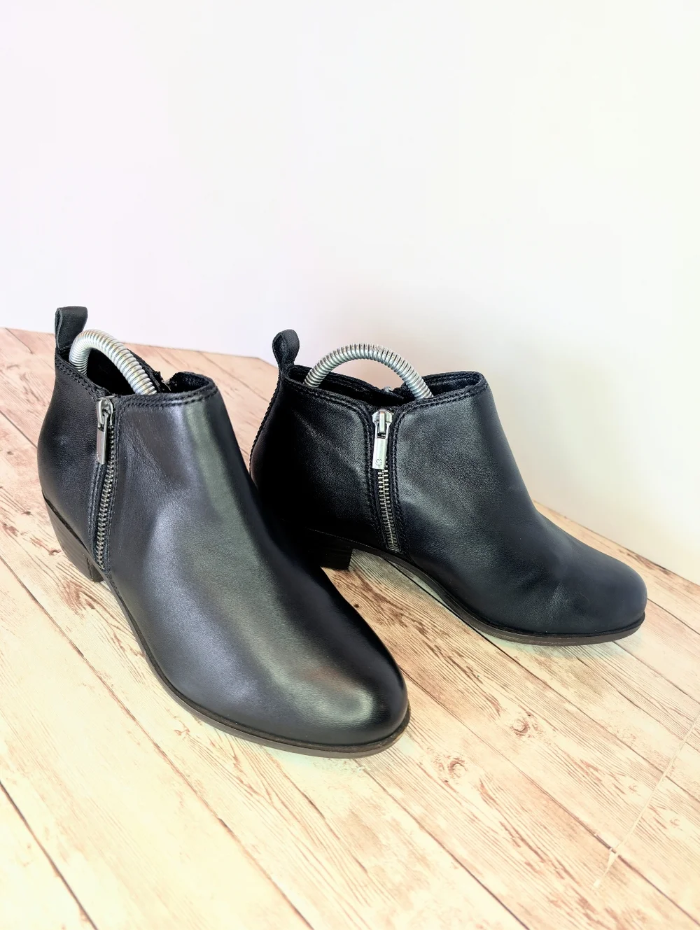 Lucky Brand Genuine Leather Basel Ankle Booties Zip Up Boots Black 7